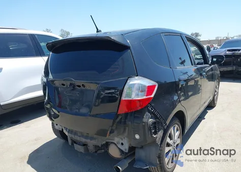 2013 Honda Fit Sport z USA, uszkodzony, nr VIN JHMGE8H52DC002897